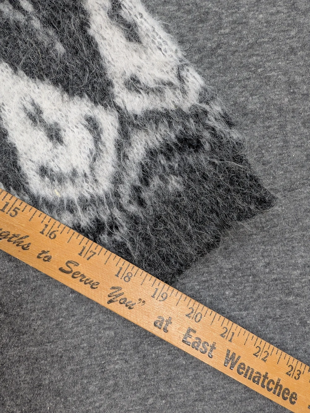 Men's Patterned Gray Crewneck Sweater